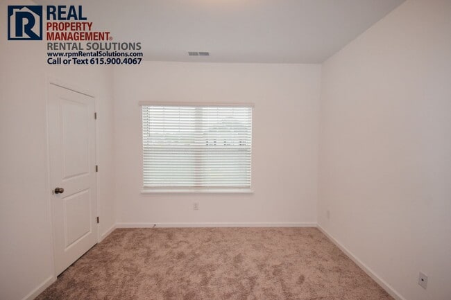 Building Photo - 200 Lightwood Dr