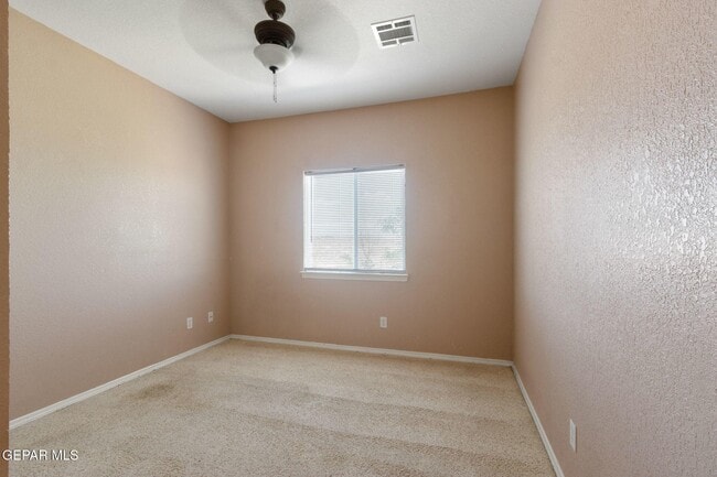 Building Photo - 2120 Shreya St