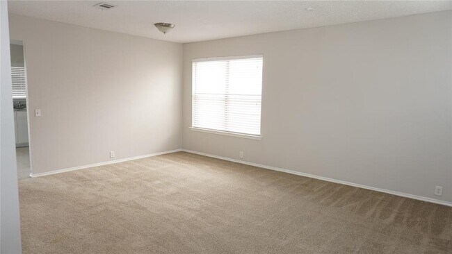 Building Photo - 7020 Glenshire Dr