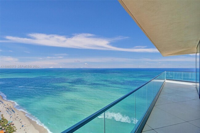 Building Photo - 18975 Collins Ave