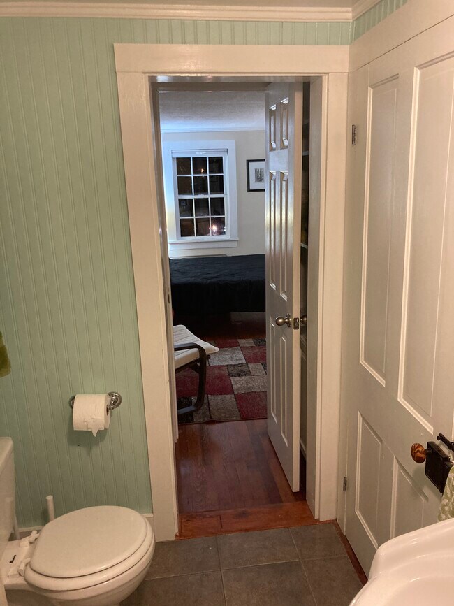 Bathroom (door to both bedrooms) - 252 Loudoun St SW