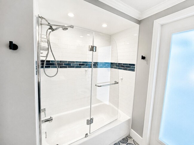 Building Photo - 6373 NW 55th Manor