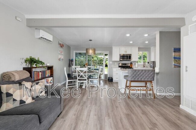 Building Photo - 1212 Oneonta Ave