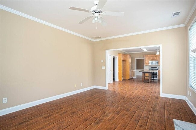 Building Photo - 1098 Fountain Lakes Ct