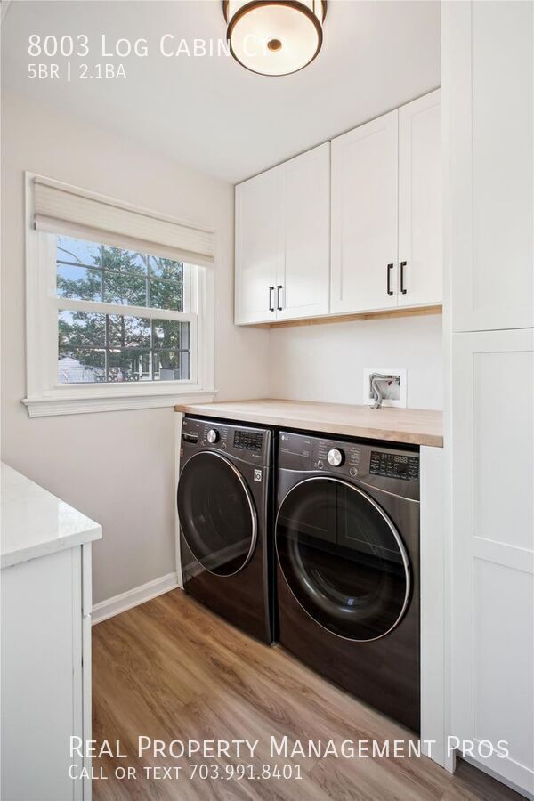 Building Photo - 8003 Log Cabin Ct
