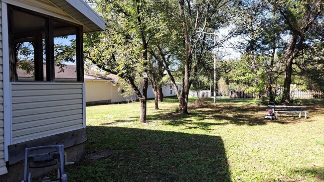 Building Photo - 6271 W Cedar Meadows Ln