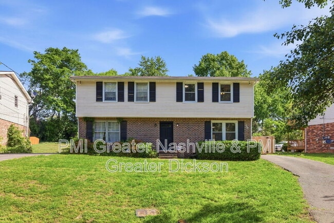 Building Photo - 704 McPherson Dr