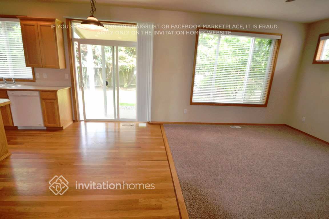 Building Photo - 1705 Peach Park Ln