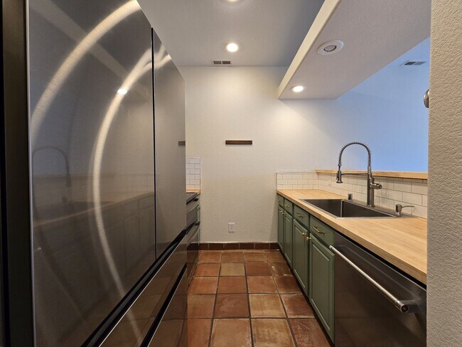 Building Photo - 4653 Camino Cuervo