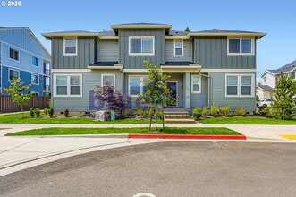 Building Photo - 12935 SW Tabor Ter