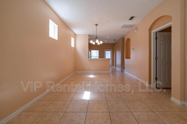 Building Photo - 14647 Water Locust Dr
