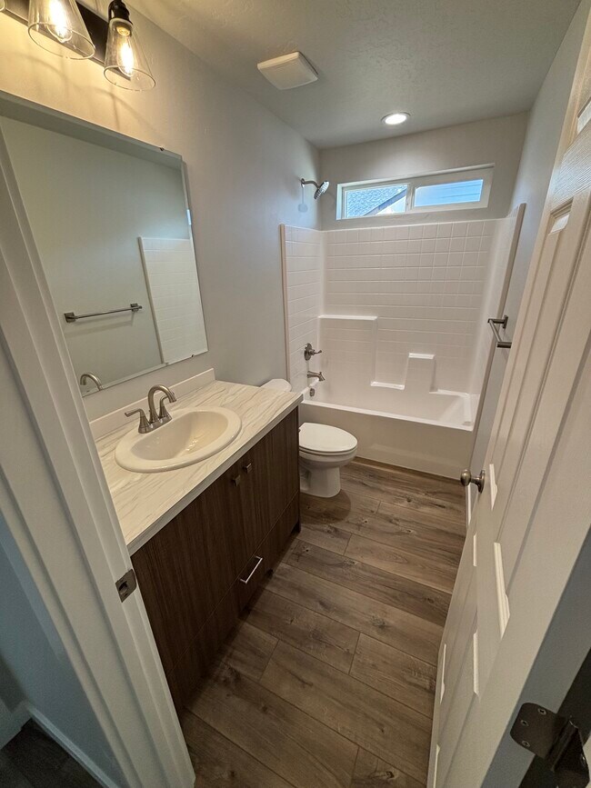 Building Photo - 5210 Endicott Dr