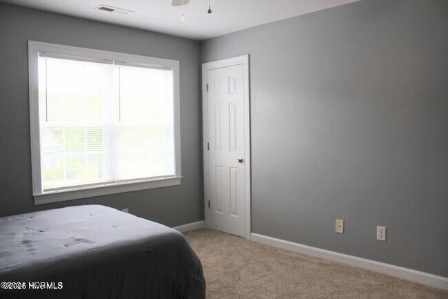 Building Photo - 801 Springwood Dr