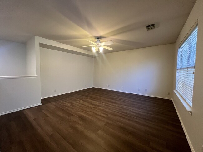 Building Photo - Charming 3-Bed /2 -Bath Sanctuary with Fireplace & Hardwood Floors, Between Evans and Bulverde at...