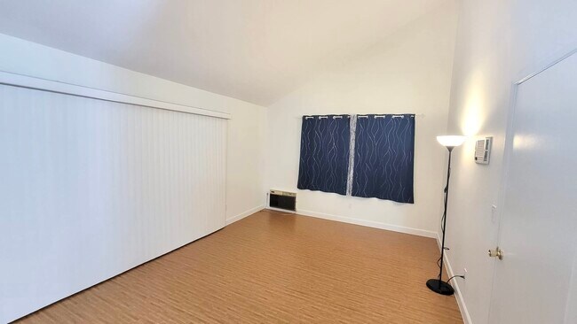 Building Photo - 9505 Easter Way