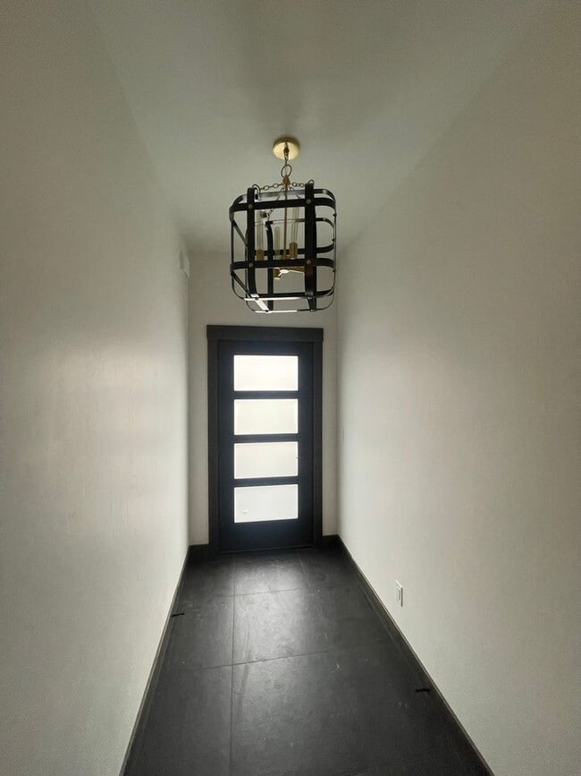 Building Photo - Whitefish Landing Town House