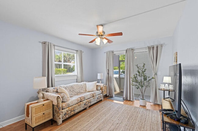 Building Photo - 212 Tuscany D