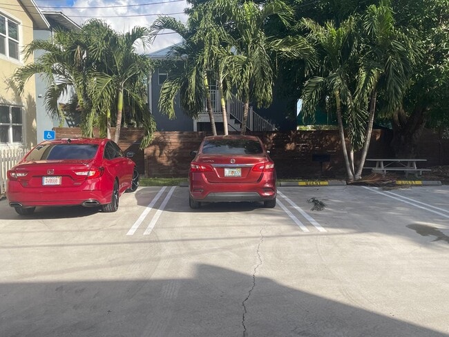 Building Photo - 510 M St