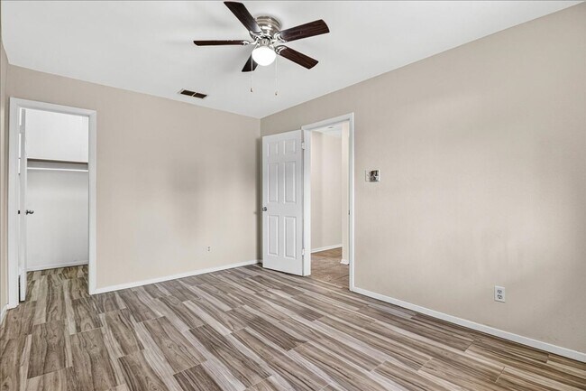 Building Photo - 4109 Fonvilla Cir