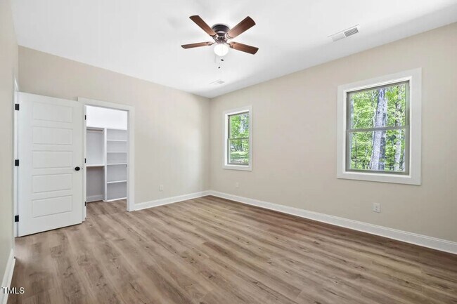 Building Photo - 149 Amber Rd