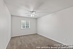 Building Photo - 208 Valona Dr