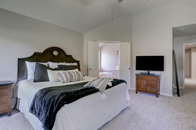 Building Photo - 9127 Morningstar Dr