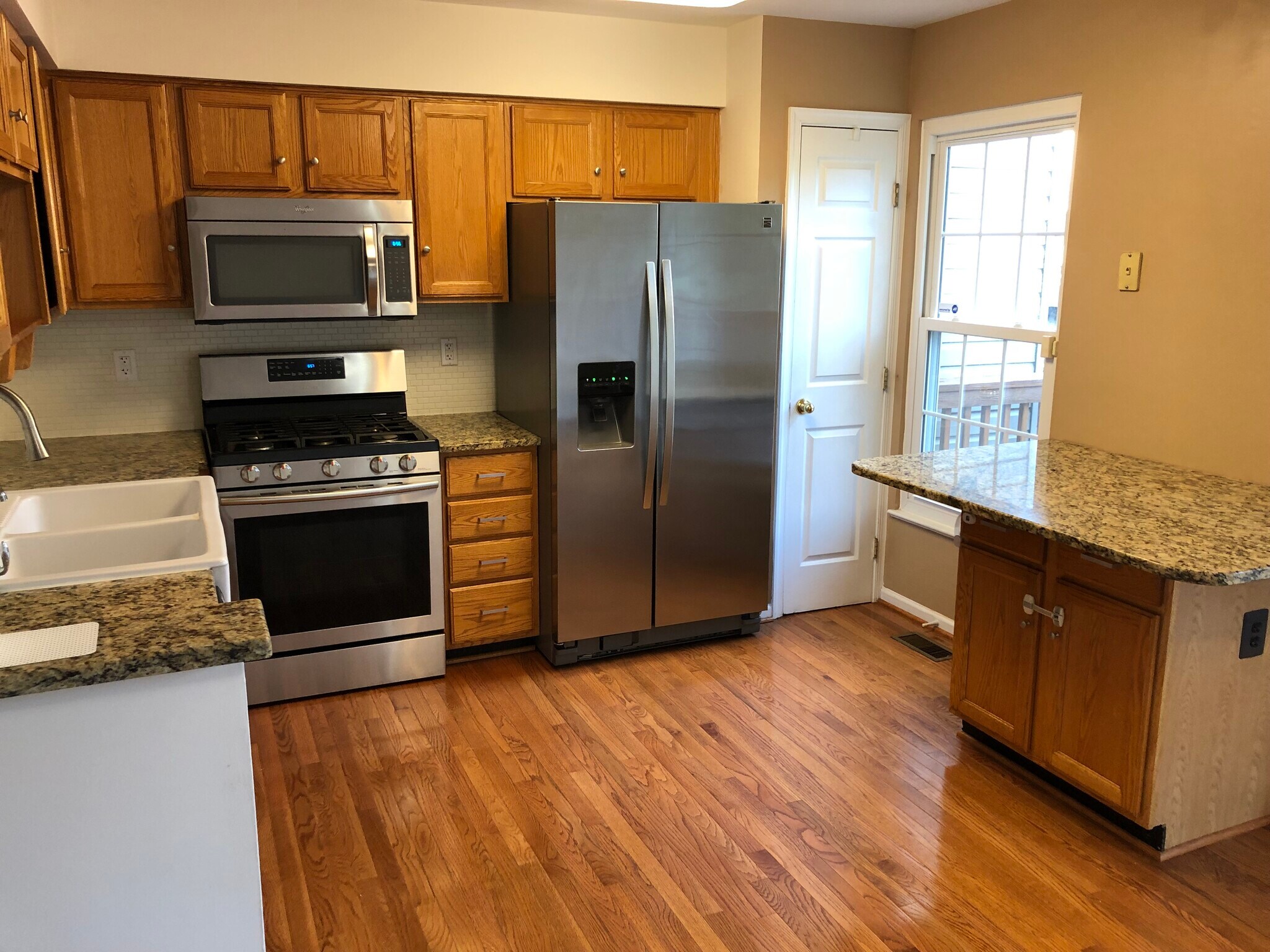 Kitchen - 7468 Gadsby Square