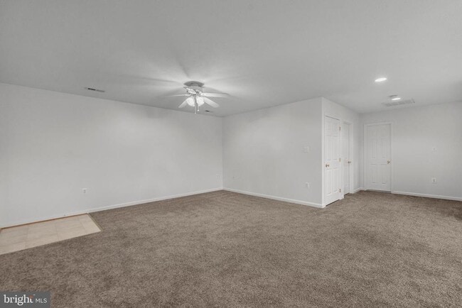 Building Photo - 41166 Glenwood Pl