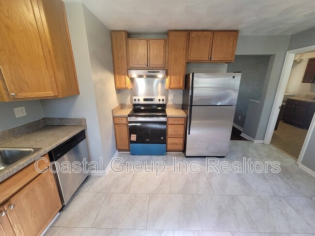 Building Photo - 1364 Jenifer St