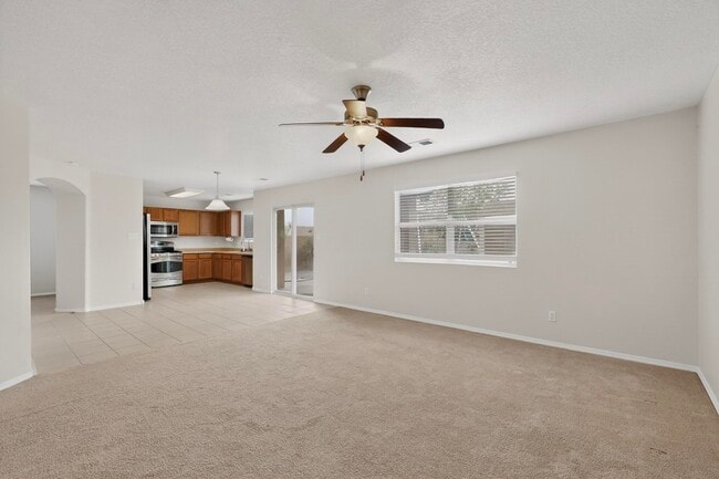 Building Photo - 2713 Violeta Cir SE