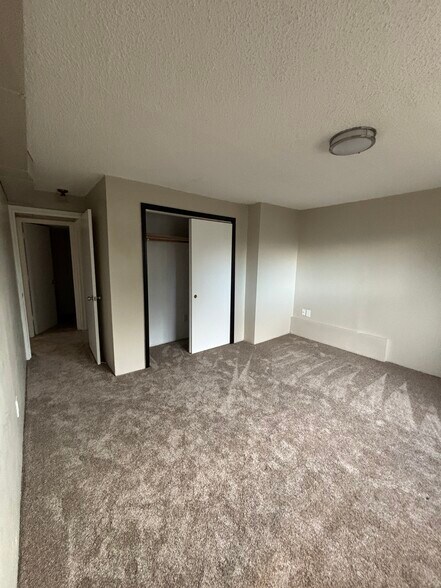 Building Photo - 201 SW 4th St