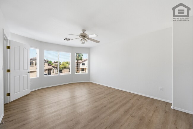Building Photo - 4Bed + OFFICE + LOFT in Peoria! Ready for Immediate Move-In! -- FULLY REMODELED!