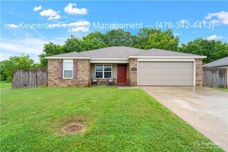 Building Photo - Beautiful 4-Bedroom Home in Fayetteville – Ideal for Comfortable Living!