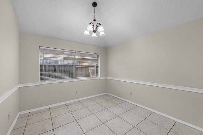 Building Photo - 19403 Bristlestar Dr