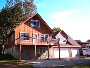 Building Photo - 1495 Pier Dr