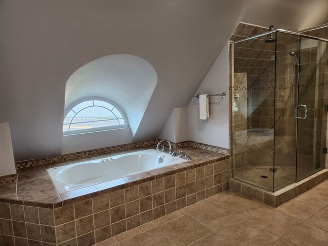 Building Photo - 1170 Peace Portal Dr