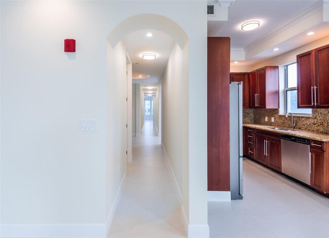 Building Photo - 3236 NE 5th St