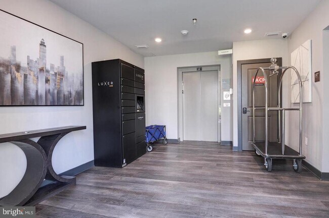 Building Photo - 12875 Mosaic Pk Wy