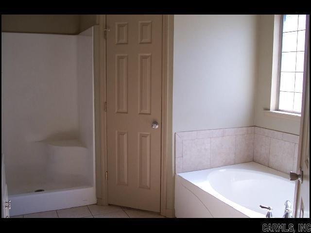 Building Photo - 455 Wisteria Dr