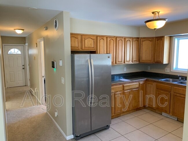 Building Photo - 1427 N Morgan Ave