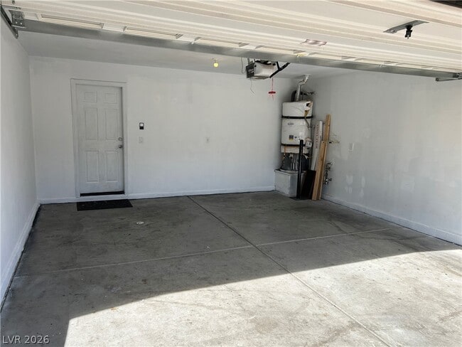 Building Photo - 6398 Jackson Spring Rd