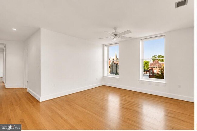Building Photo - 1325 13th St NW