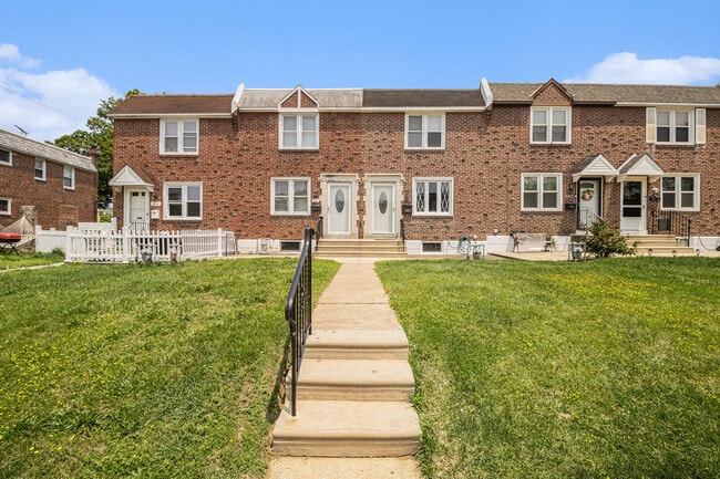 Primary Photo - 1075 Stratford Rd