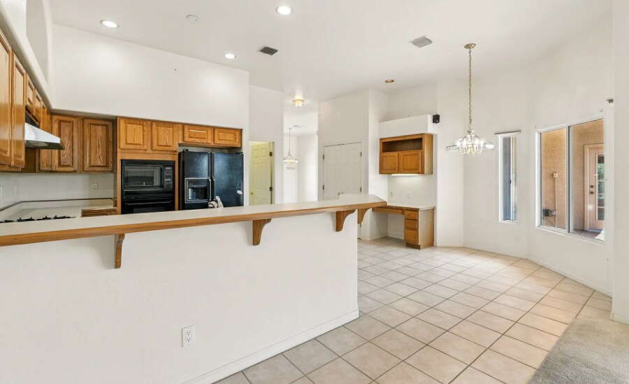 Building Photo - 2553 W Owl Vista Pl
