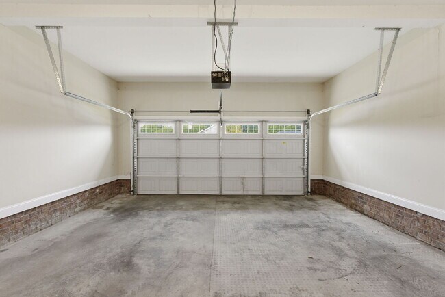 Building Photo - Now available, freshly painted with a community pool!