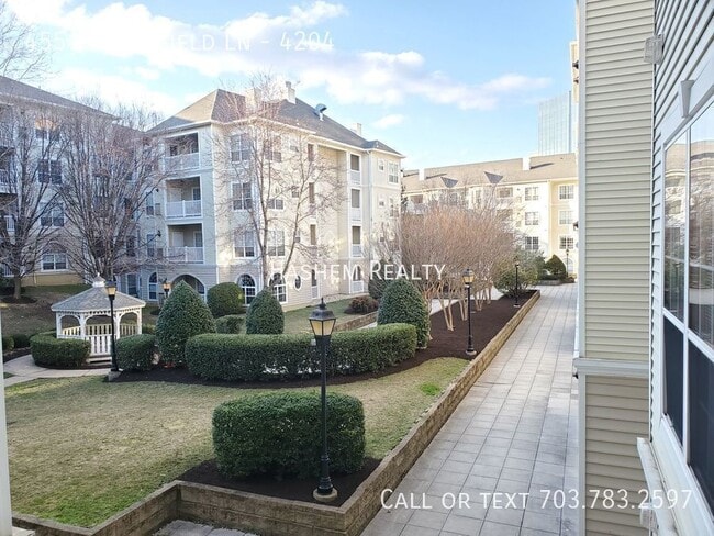 Building Photo - 4551 Strutfield Ln