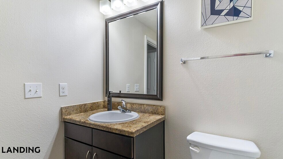 Building Photo - 14580 Crosby Fwy
