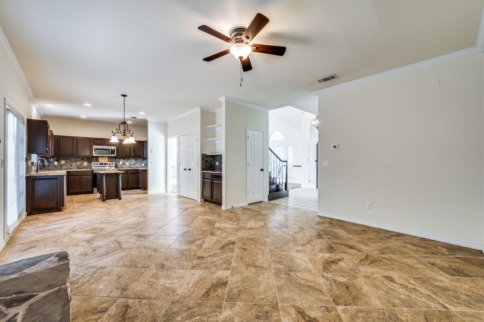 Building Photo - 5012 Bryn Mawr Dr