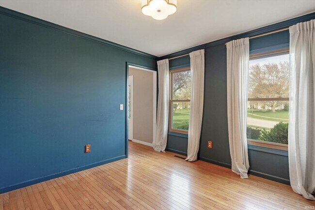 Building Photo - 51595 Harvester Dr