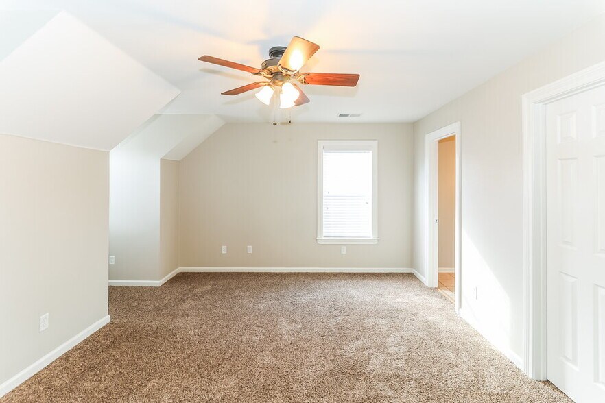 Building Photo - 2710 Mariah Ln